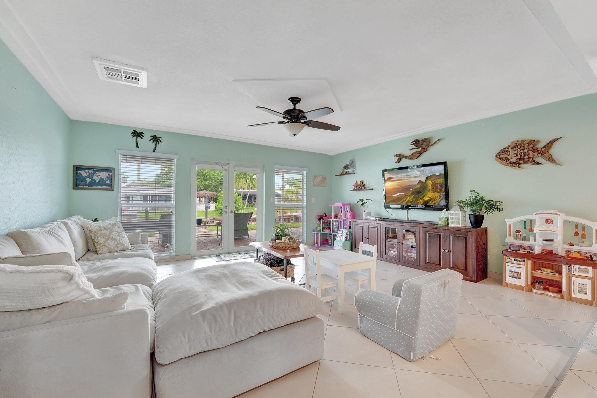 2443 Andros Lane Property Photo 11