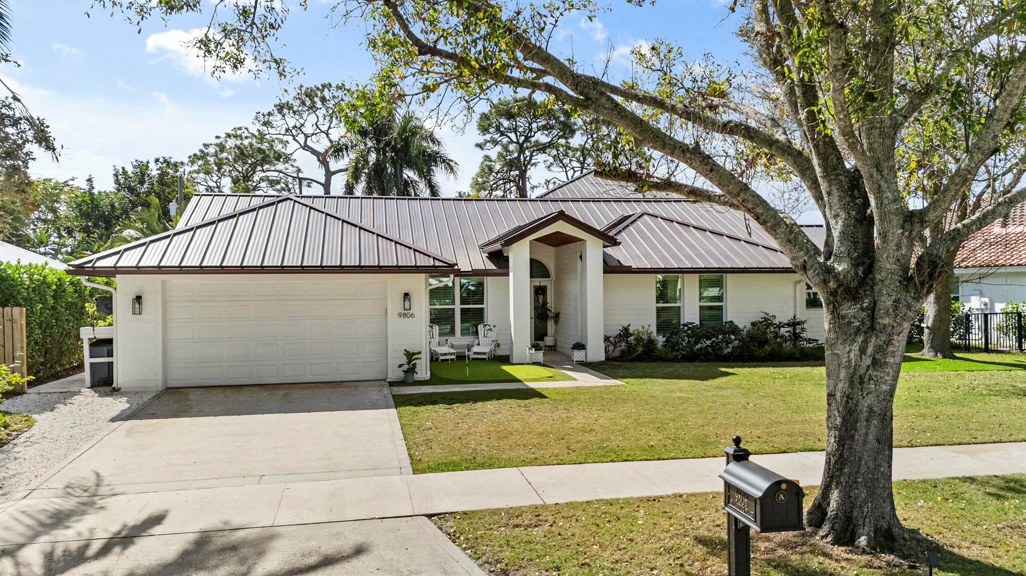 9806 SE Landing Place Picture
