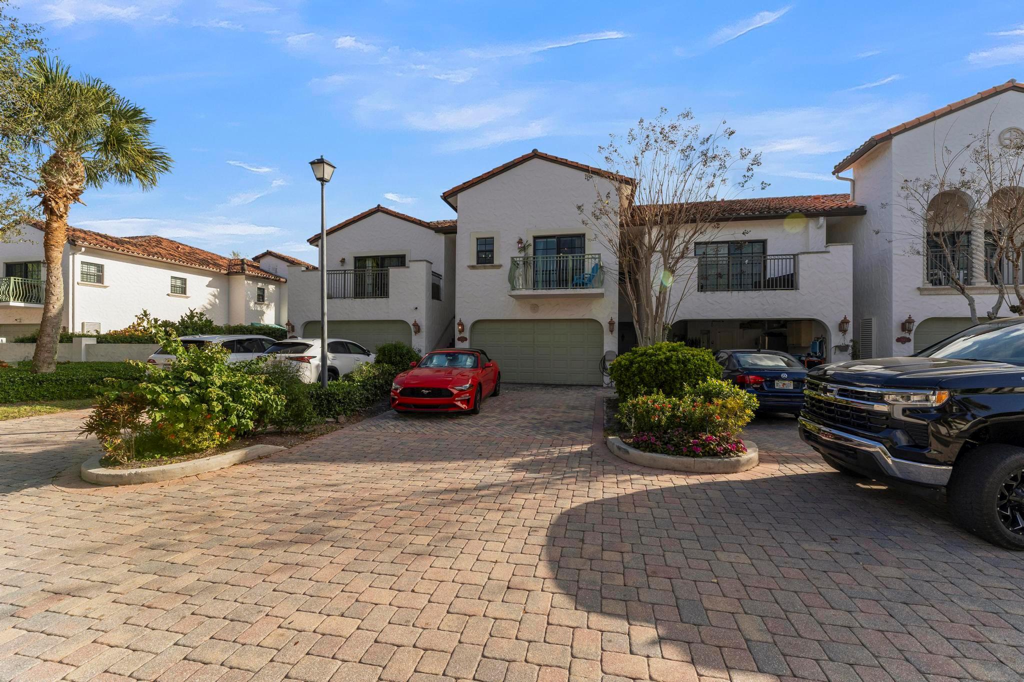 2924 Hidden Harbour Court Property Photo 10