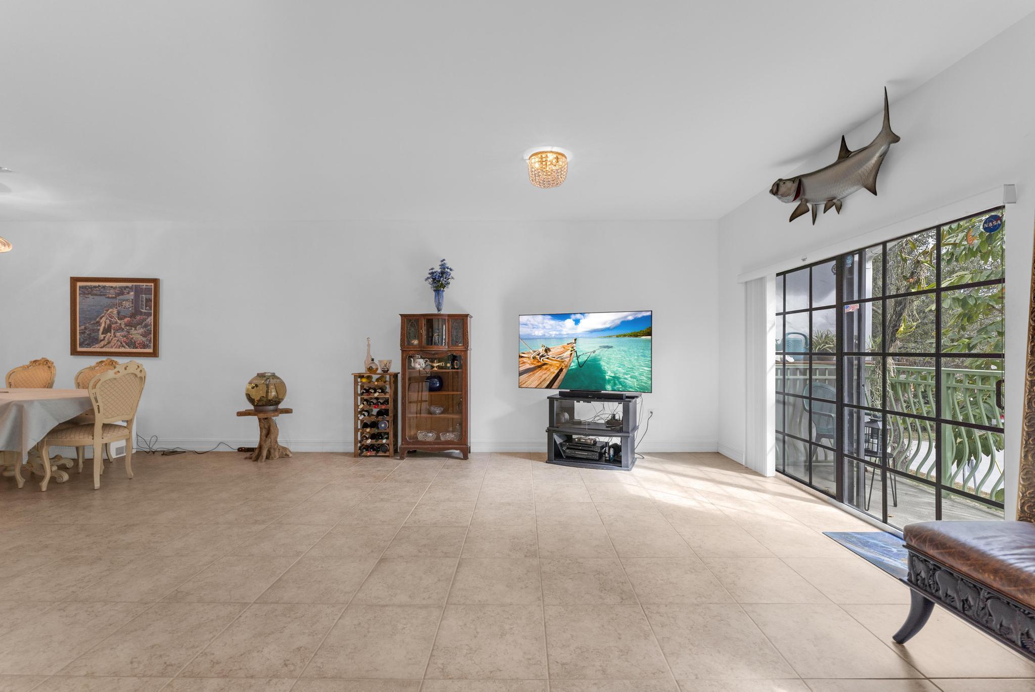 2924 Hidden Harbour Court Property Photo 14