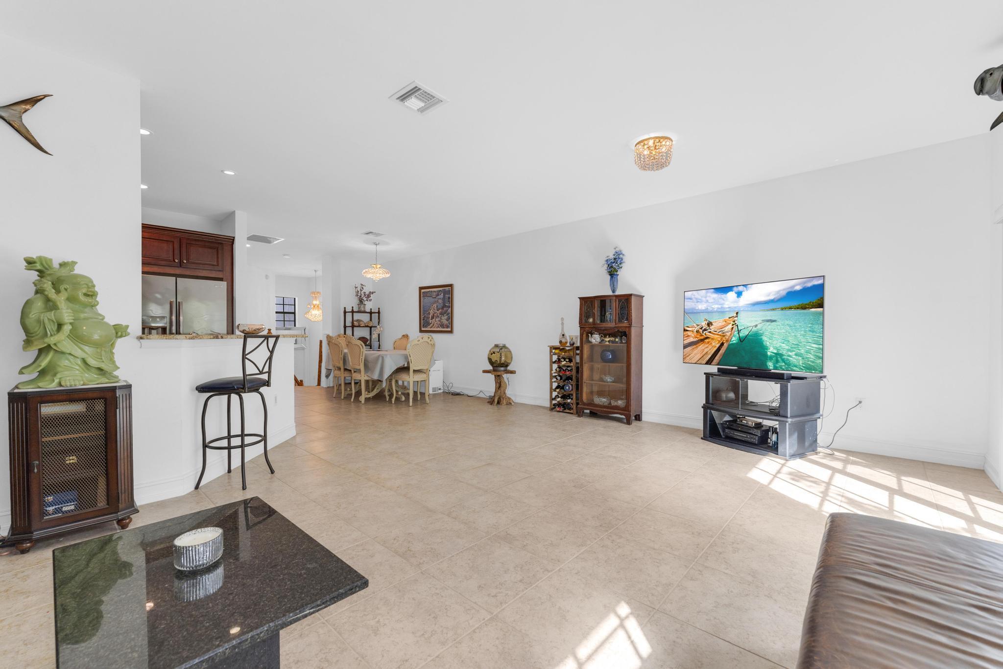 2924 Hidden Harbour Court Property Photo 16
