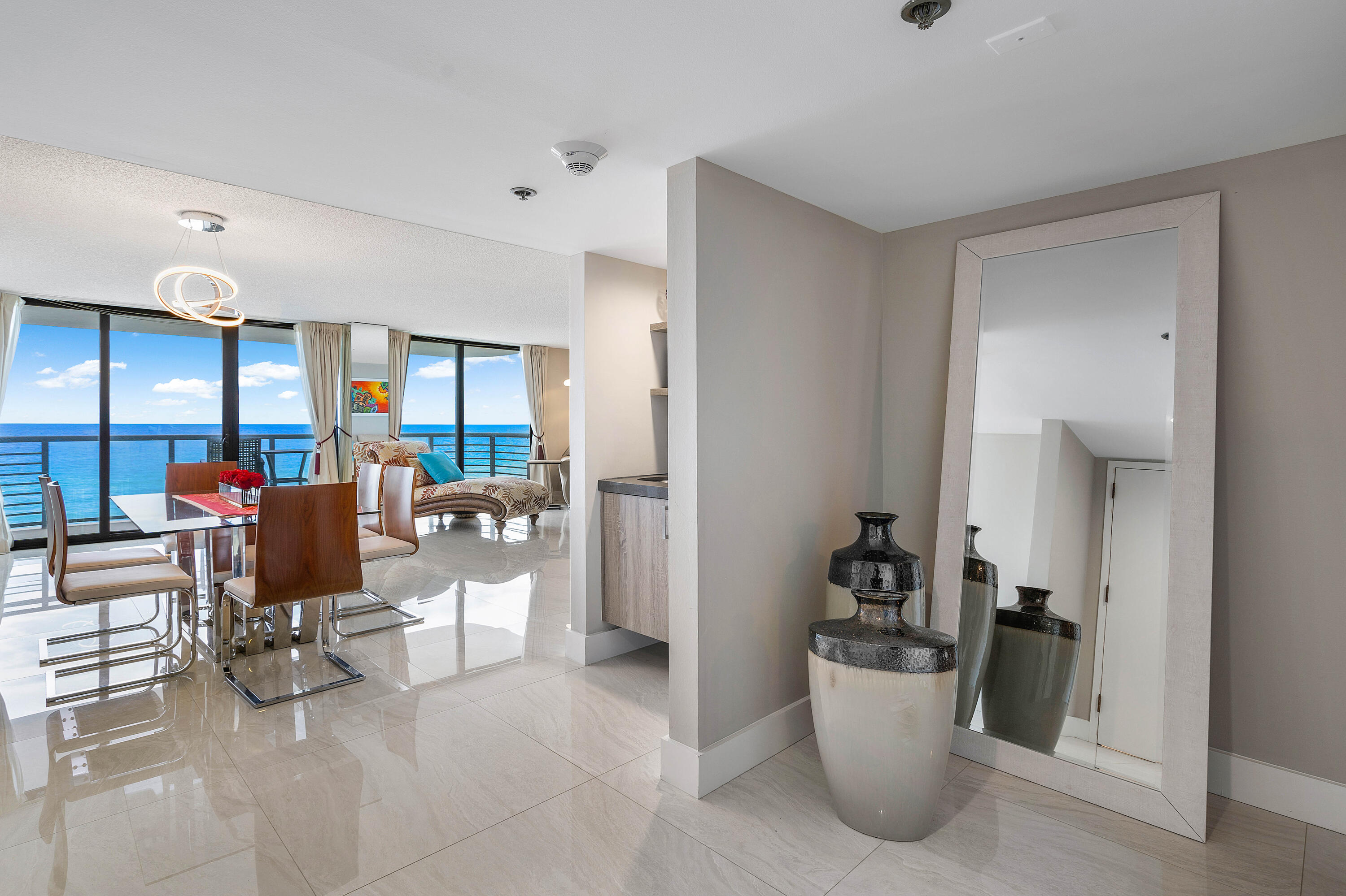 250 S Ocean Boulevard 7e Property Photo 6