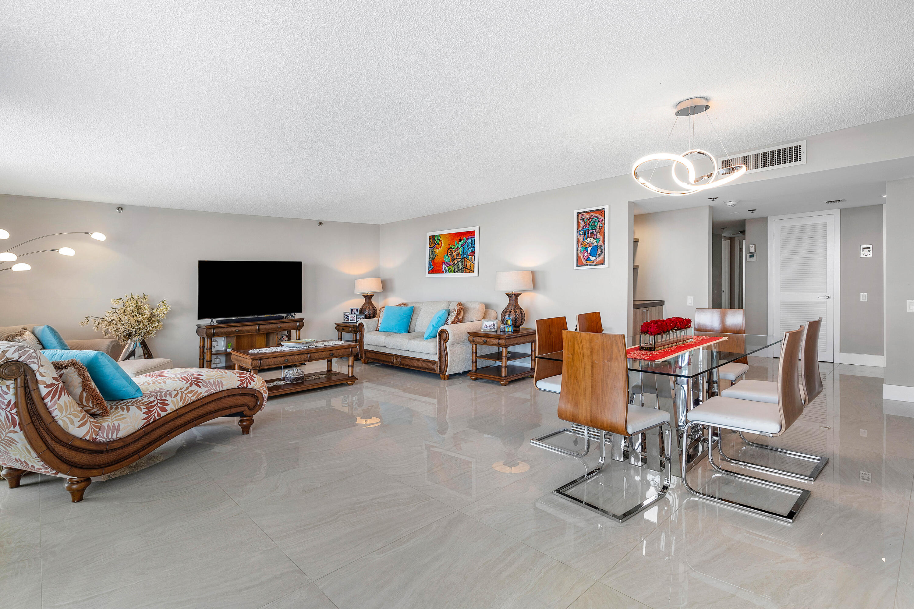 250 S Ocean Boulevard 7e Property Photo 10