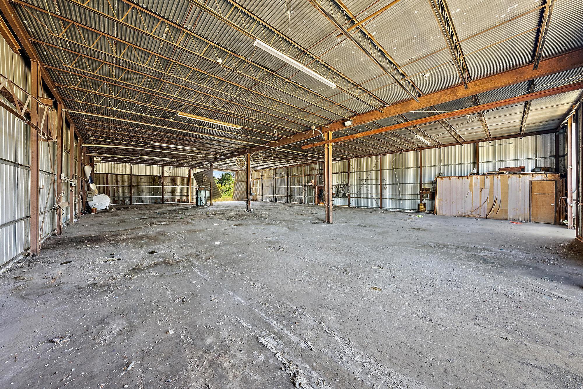 15803 Sw Farm Road Property Photo 9