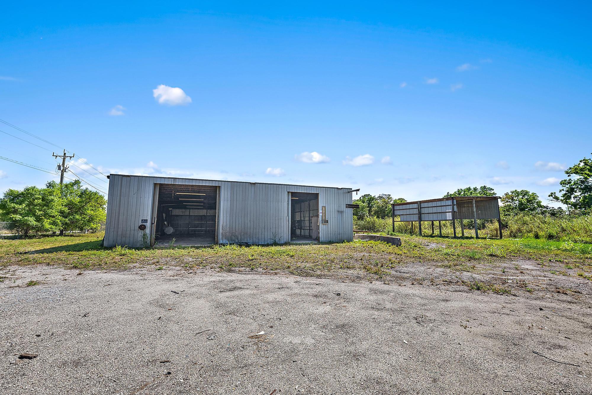 15803 Sw Farm Road Property Photo 12