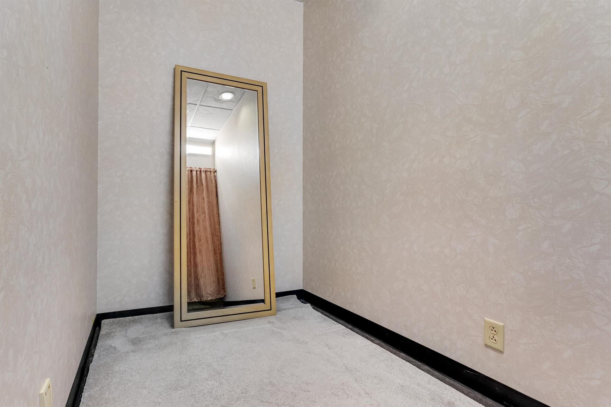 3056 Nw Federal Highway Property Photo 5