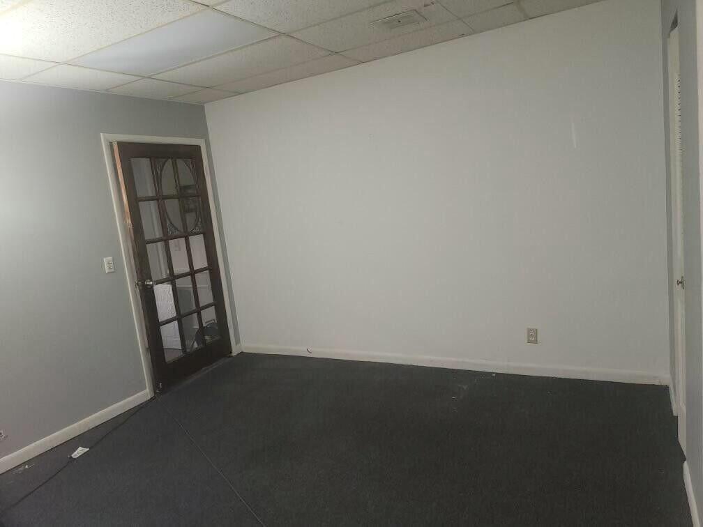 2720 Forest Hill Boulevard Property Photo 2