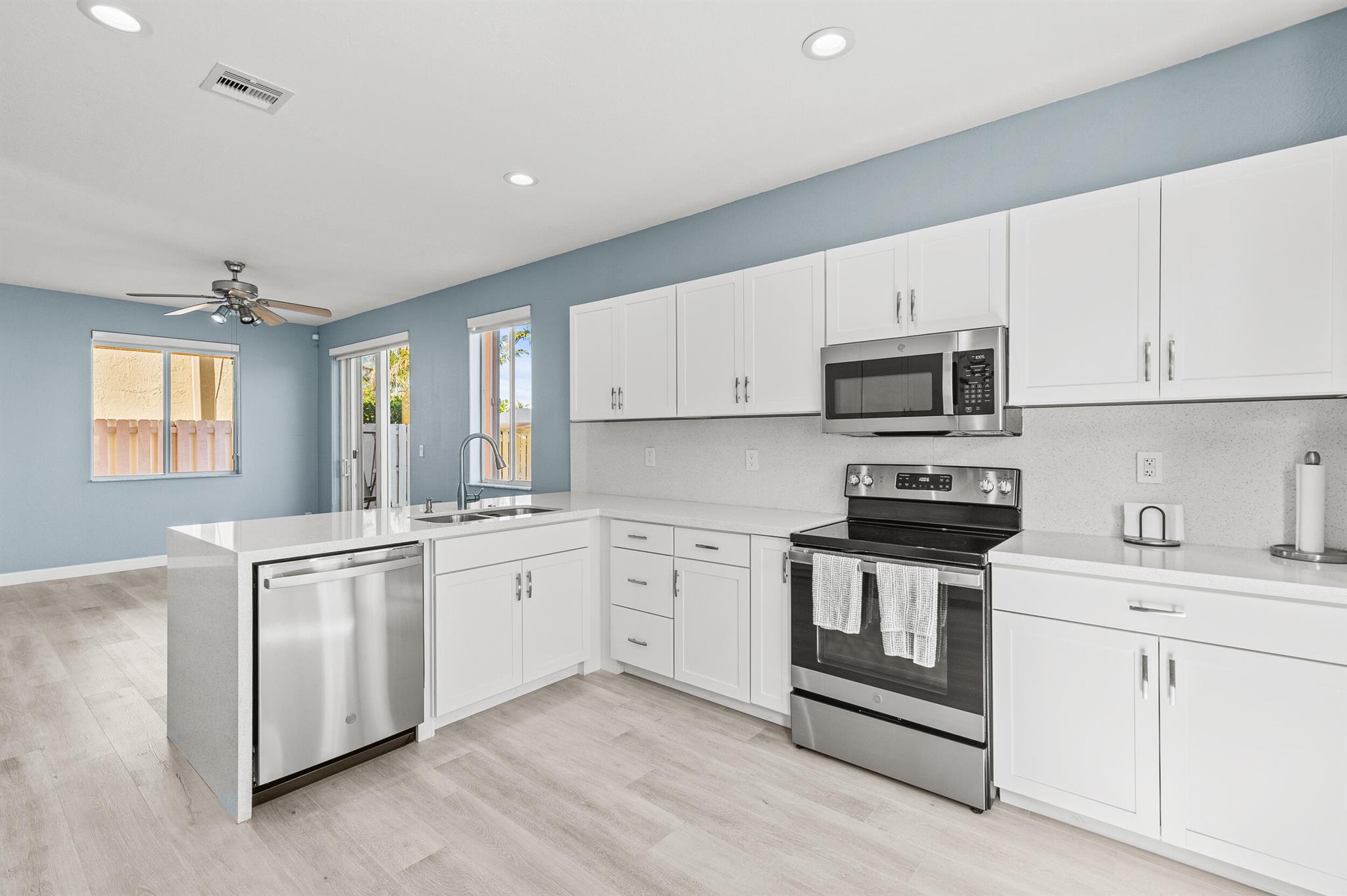 13049 Sw 53rd Street Property Photo 1