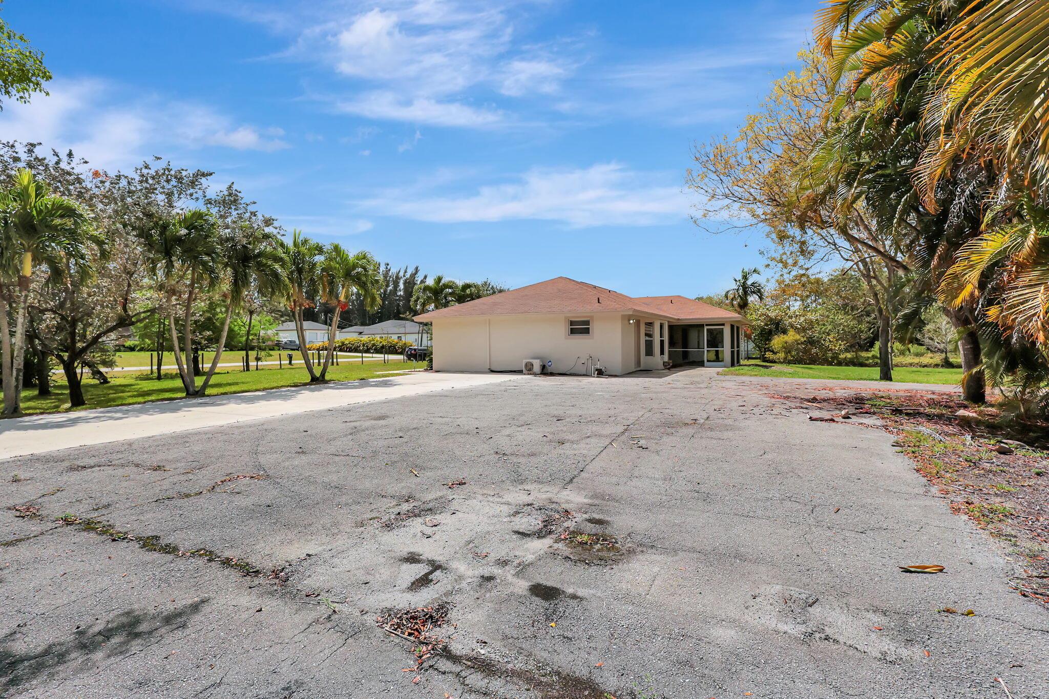 12021 61st Street N Property Photo 41