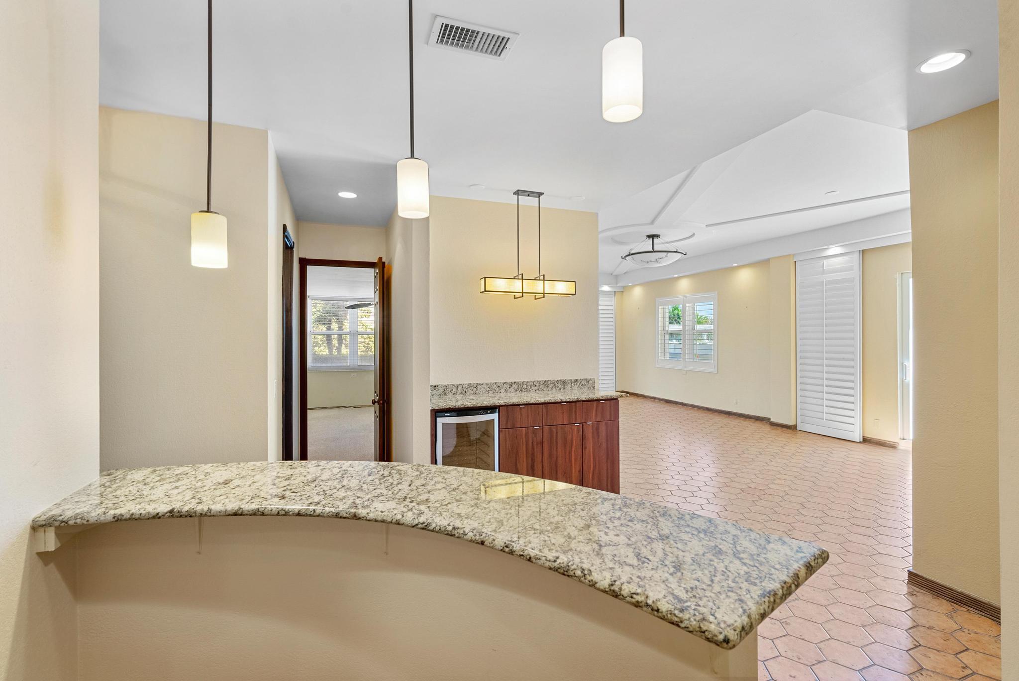1 Las Olas Circle 108 Property Photo 9