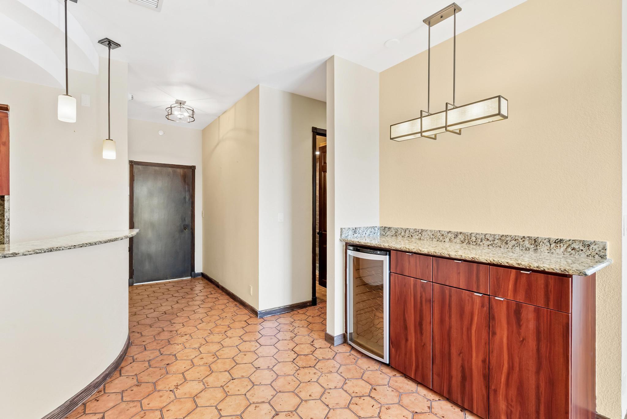 1 Las Olas Circle 108 Property Photo 16