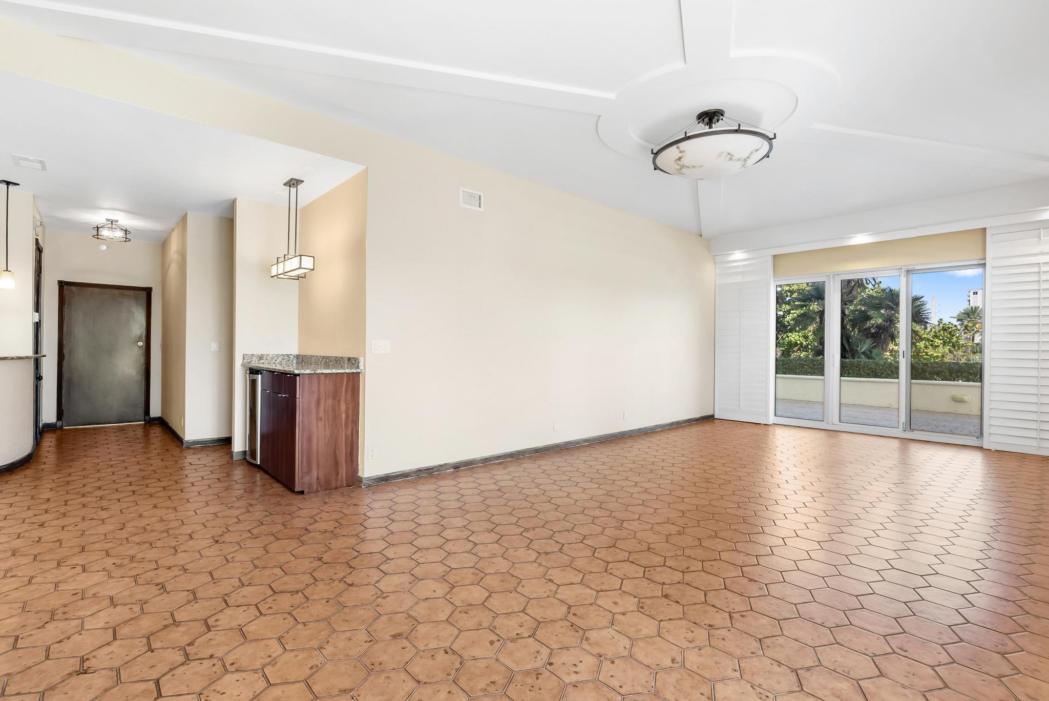 1 Las Olas Circle 108 Property Photo 17