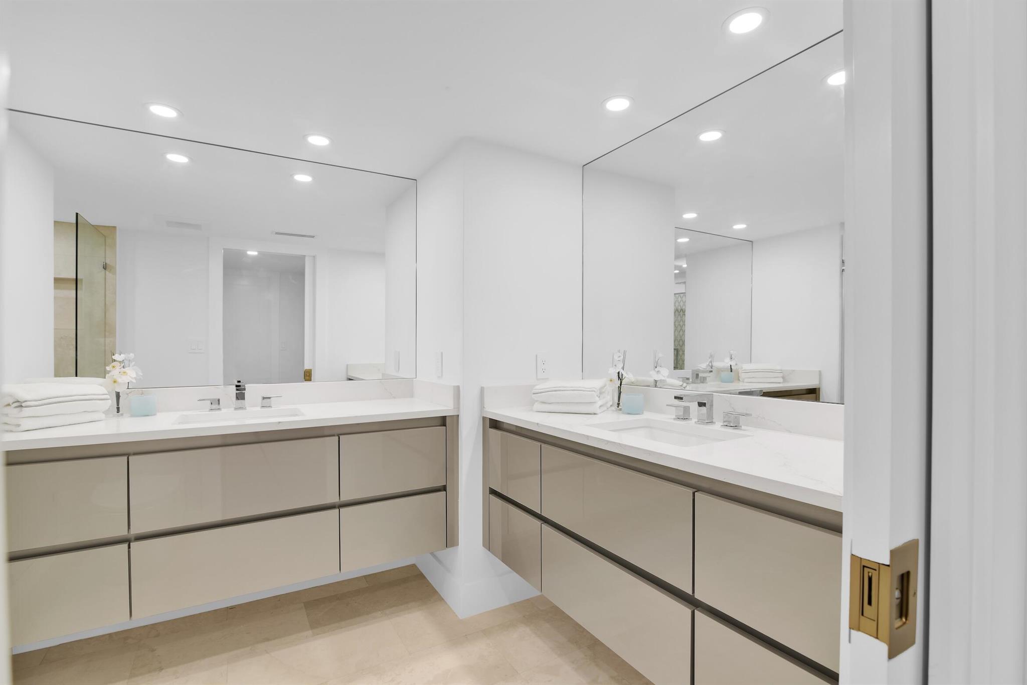 500 S Ocean Boulevard 303 Property Photo 21