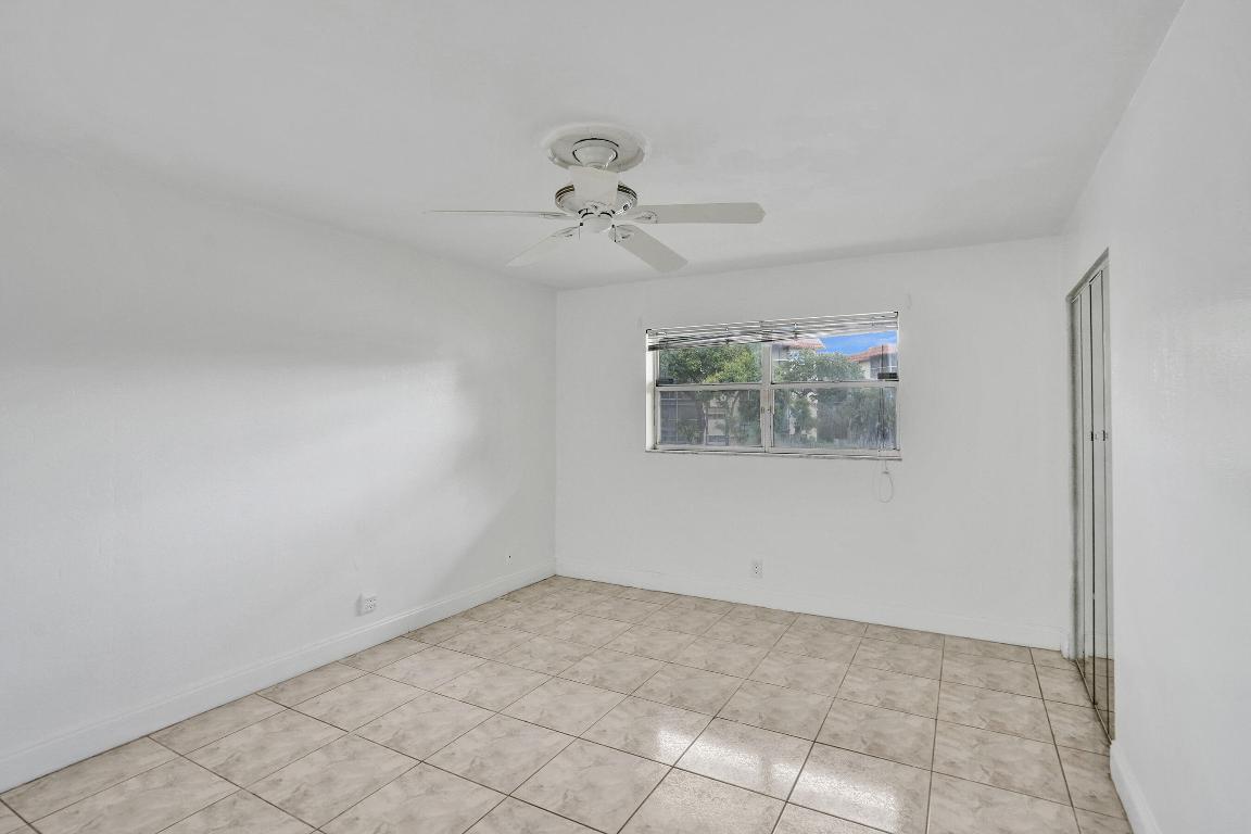 6200 S Falls Cir Drive 202 Property Photo 24