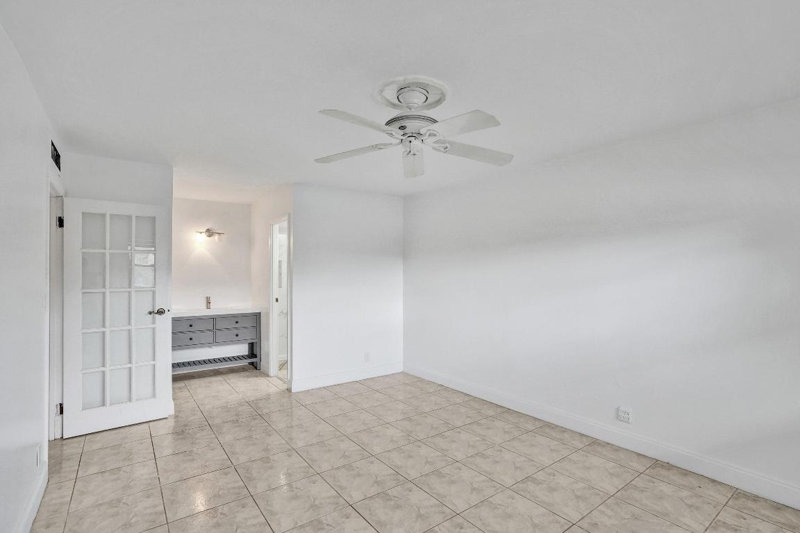 6200 S Falls Cir Drive 202 Property Photo 25