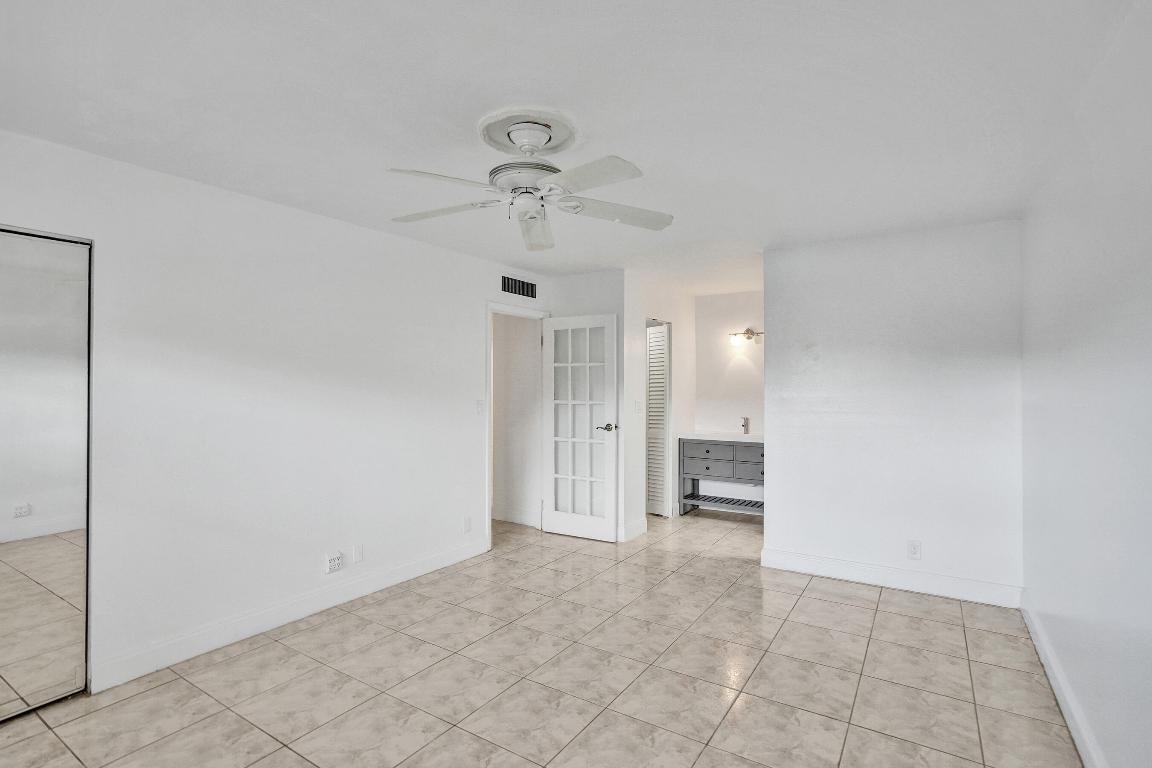 6200 S Falls Cir Drive 202 Property Photo 26
