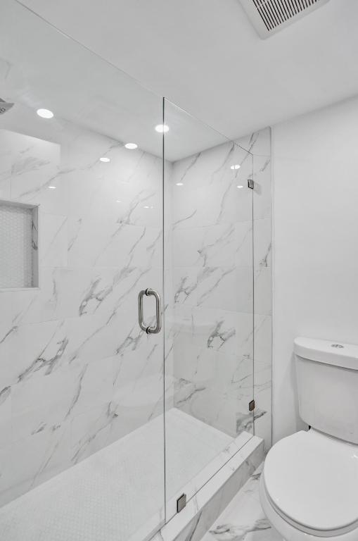 6200 S Falls Cir Drive 202 Property Photo 31