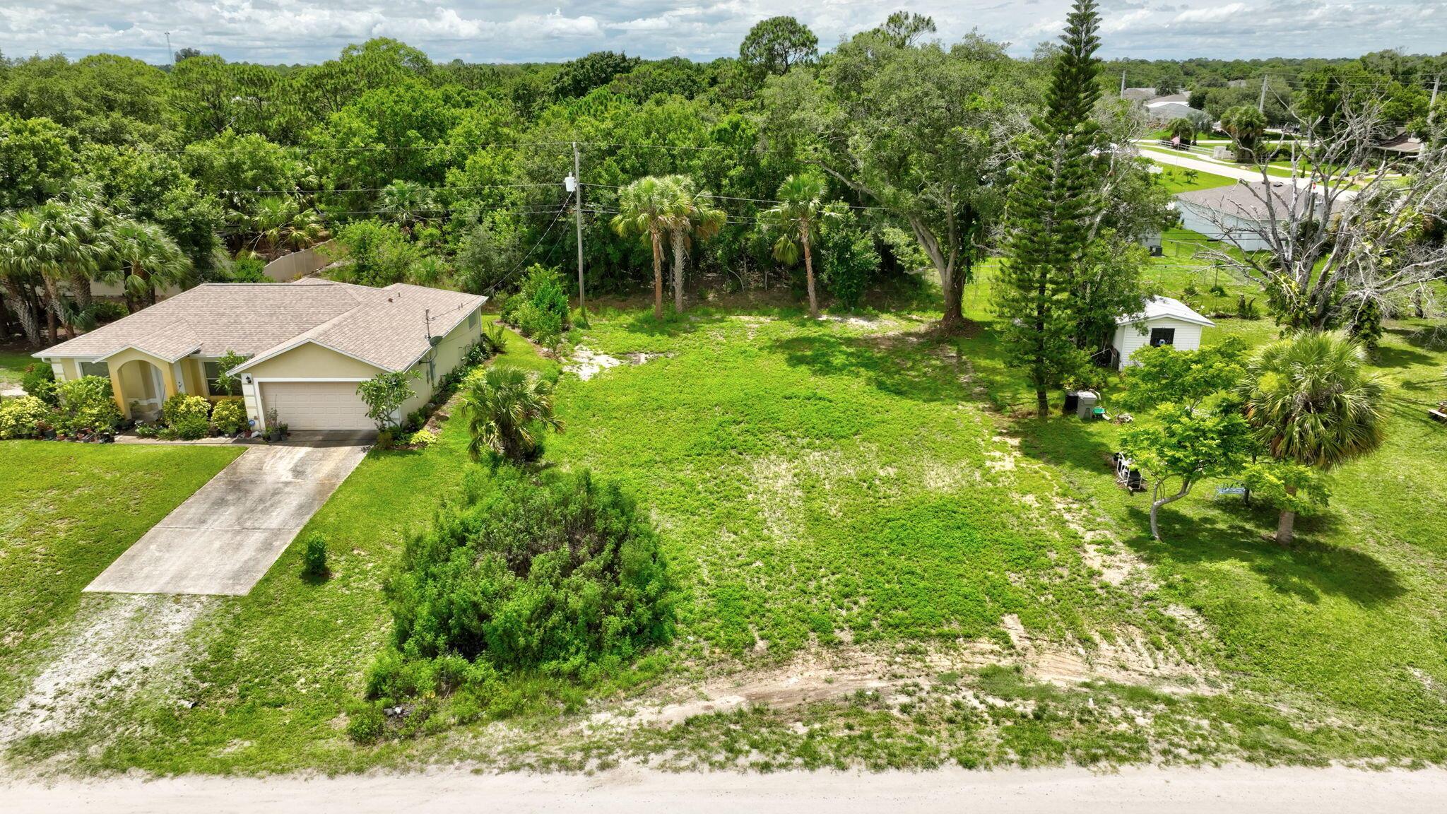 8665 99th Av Avenue Property Photo 1