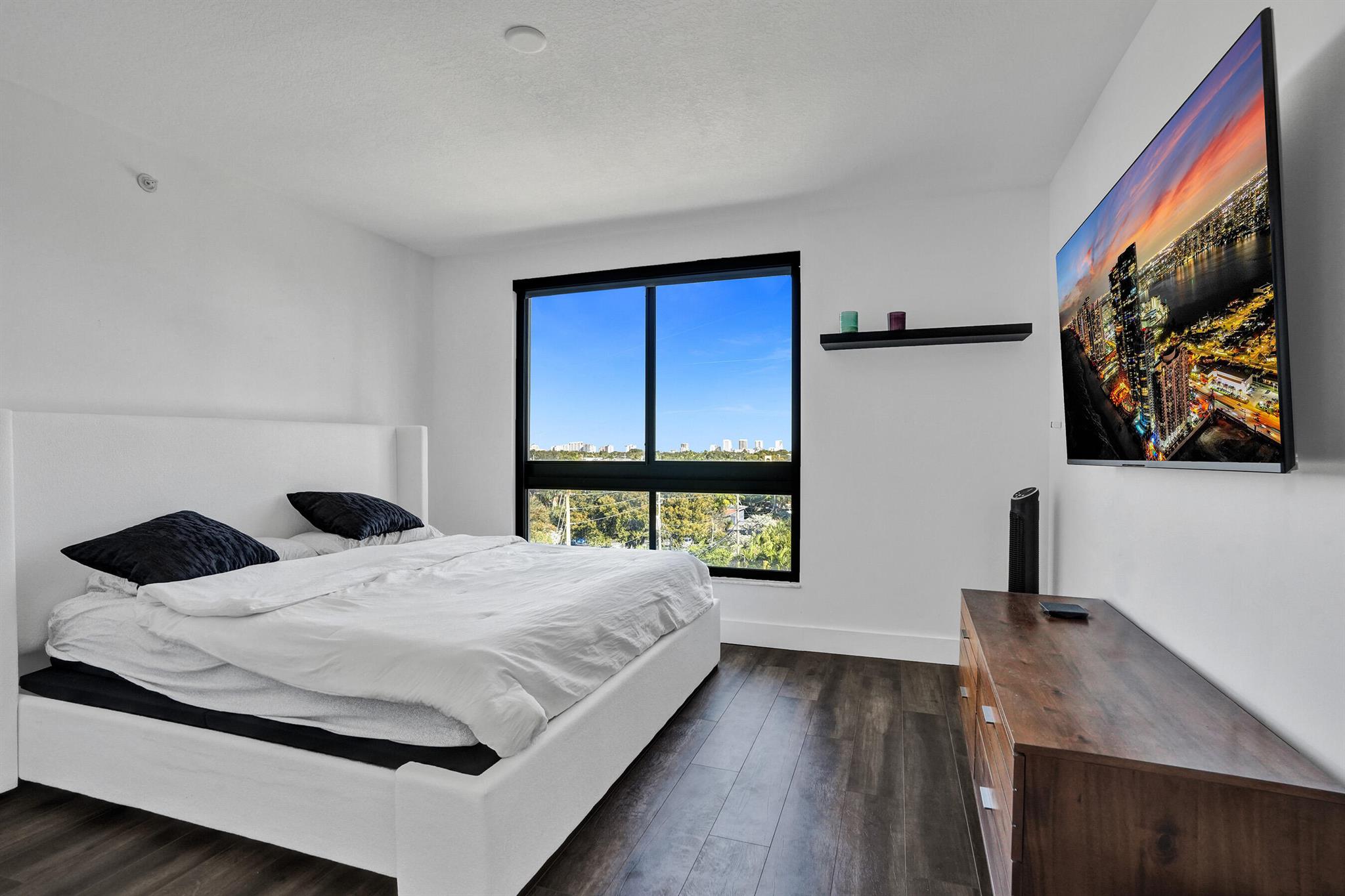 100 N Federal Highway 528 Property Photo 17