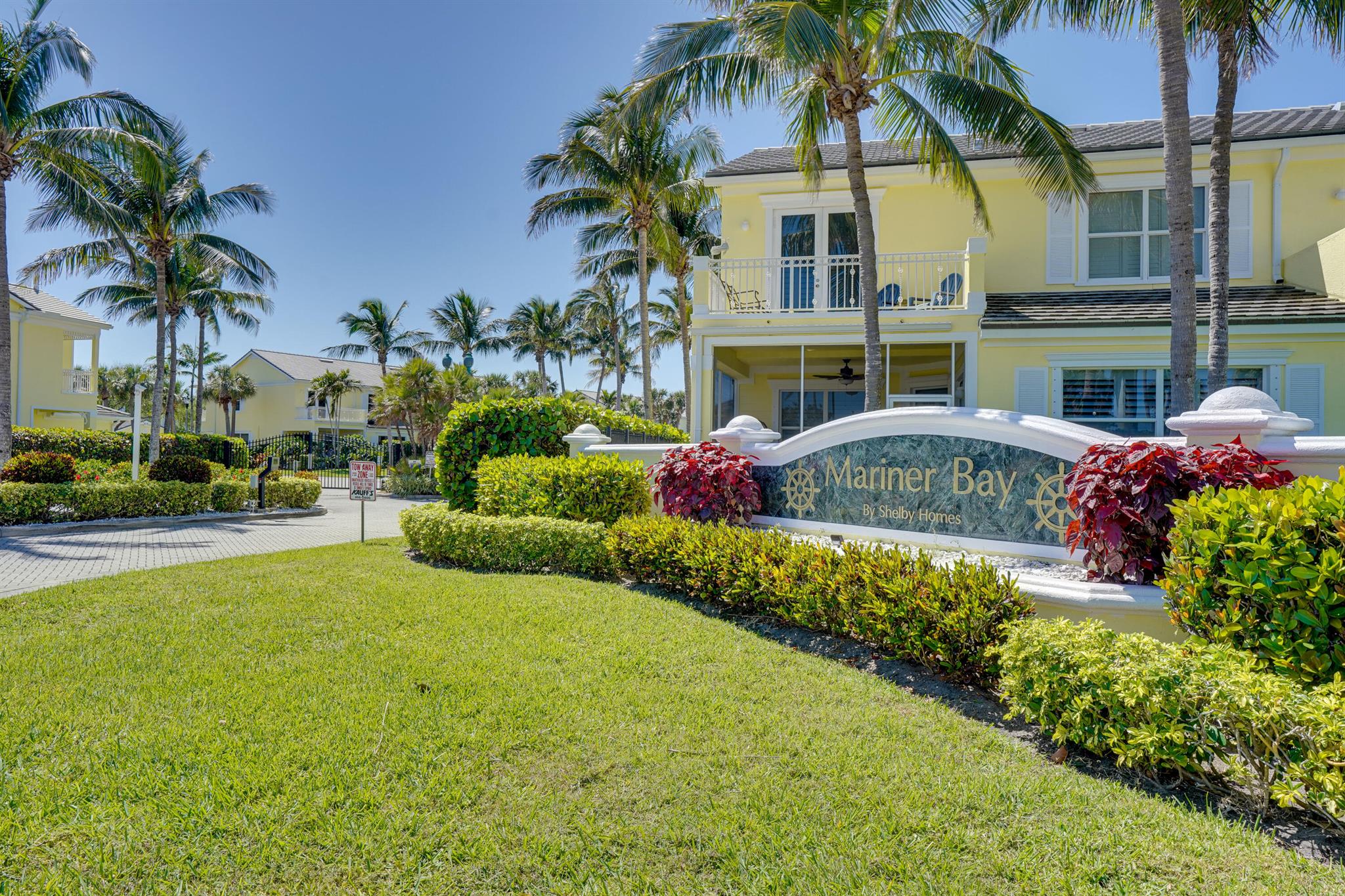 1806 Mariner Bay Boulevard Property Photo 1