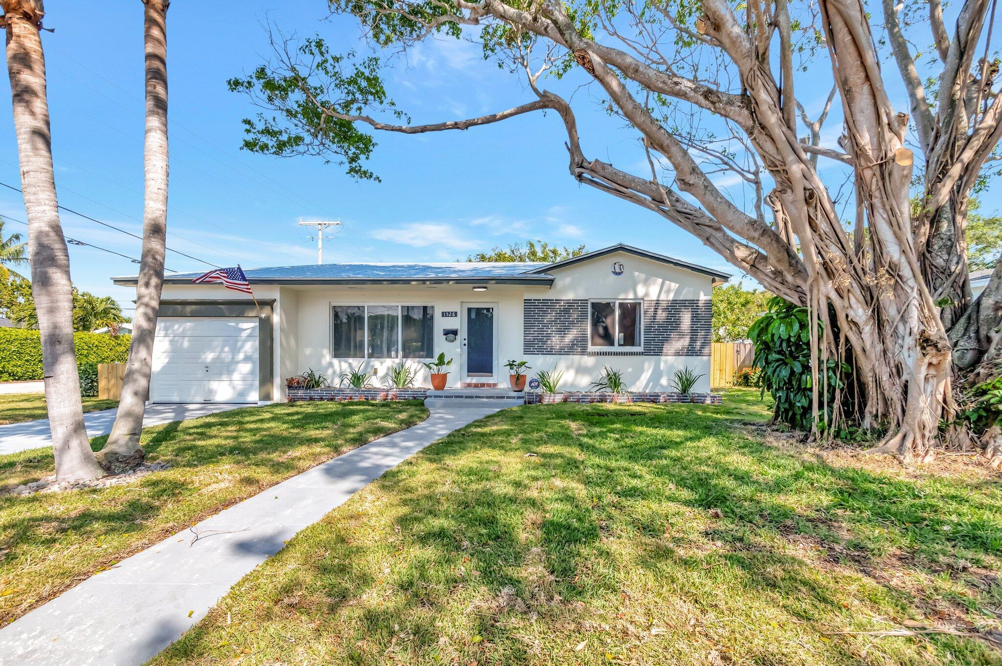 1528 N K Street Property Photo 1