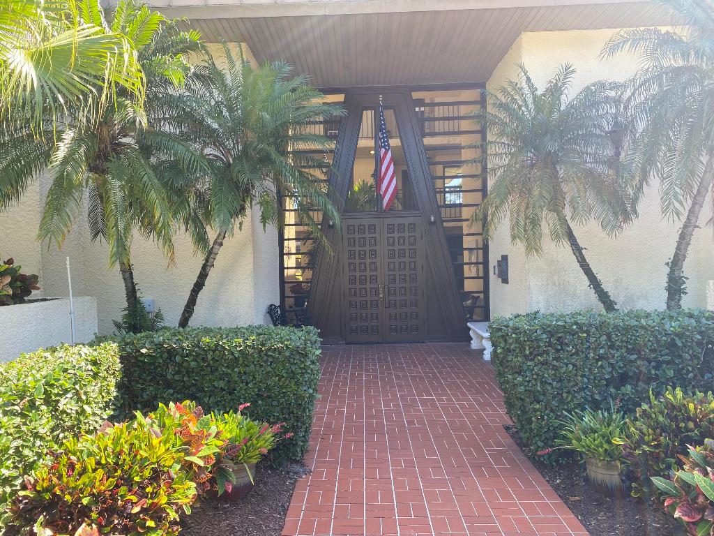 1800 Se Saint Lucie Boulevard 5-203 Property Photo 1