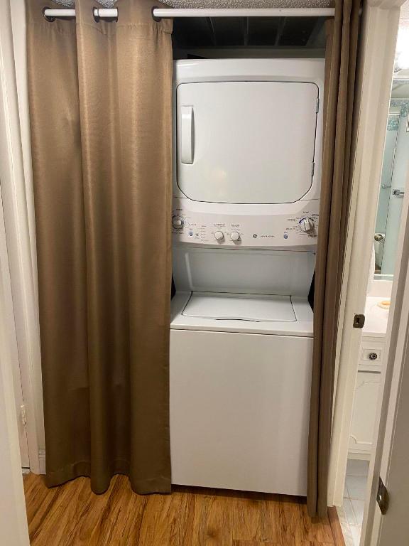 1800 Se Saint Lucie Boulevard 5-203 Property Photo 15