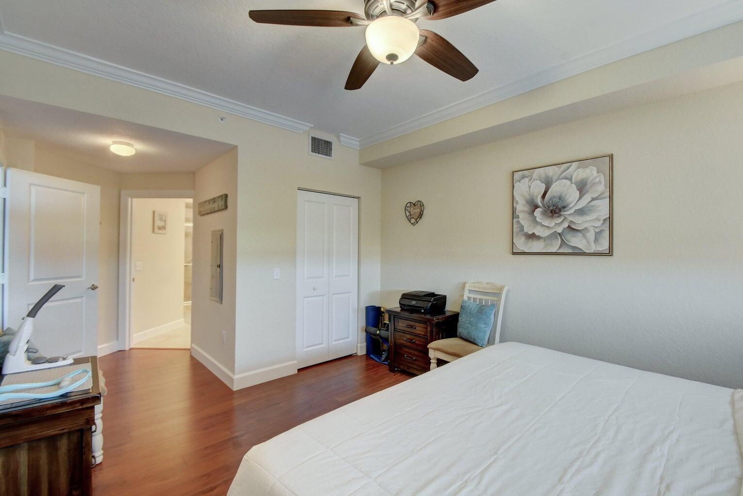 1660 Renaissance Commons Blvd 2615 Property Photo 8
