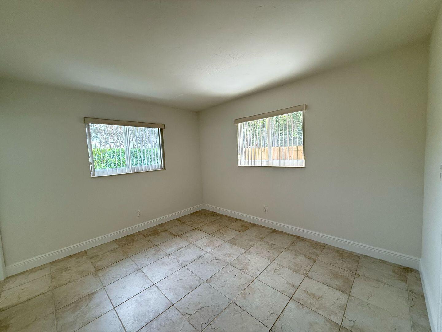 921 Sw 29th Avenue 2 Property Photo 14