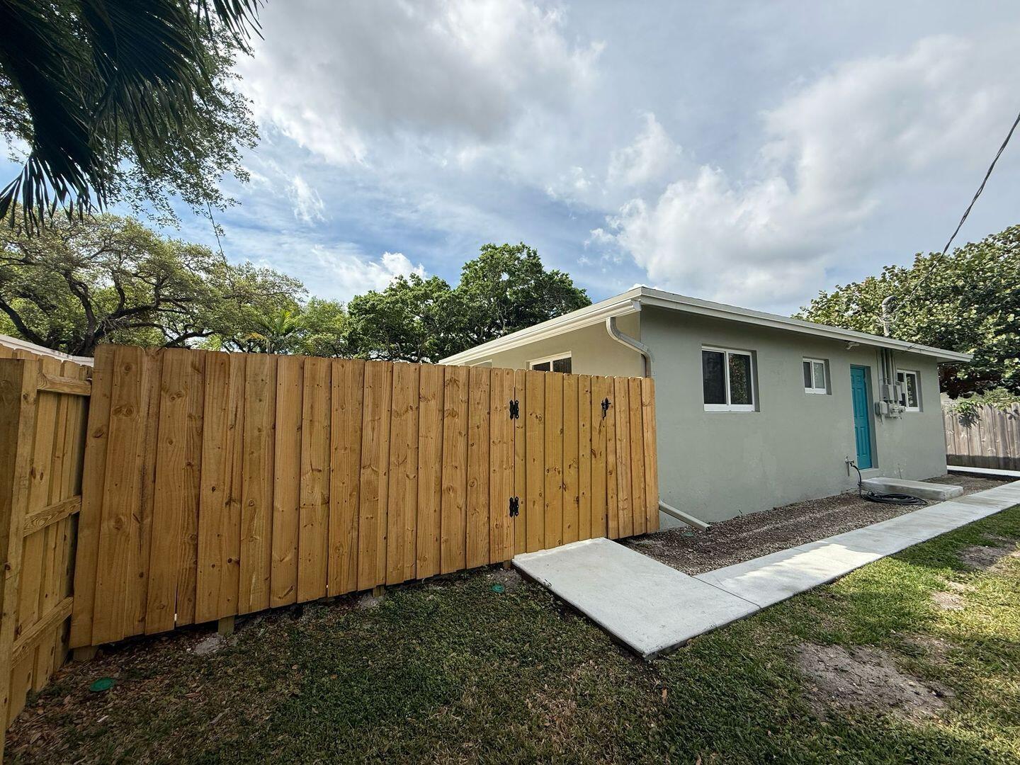 921 Sw 29th Avenue 2 Property Photo 25