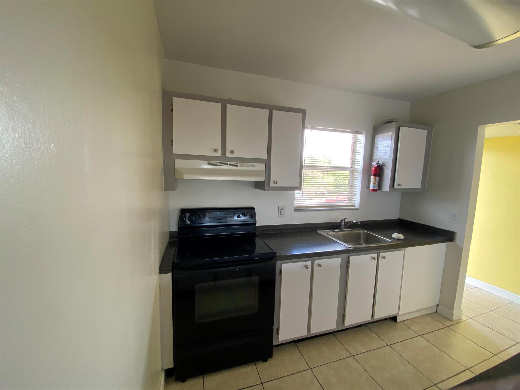 761 Hummingbird Way 205 Property Photo 4