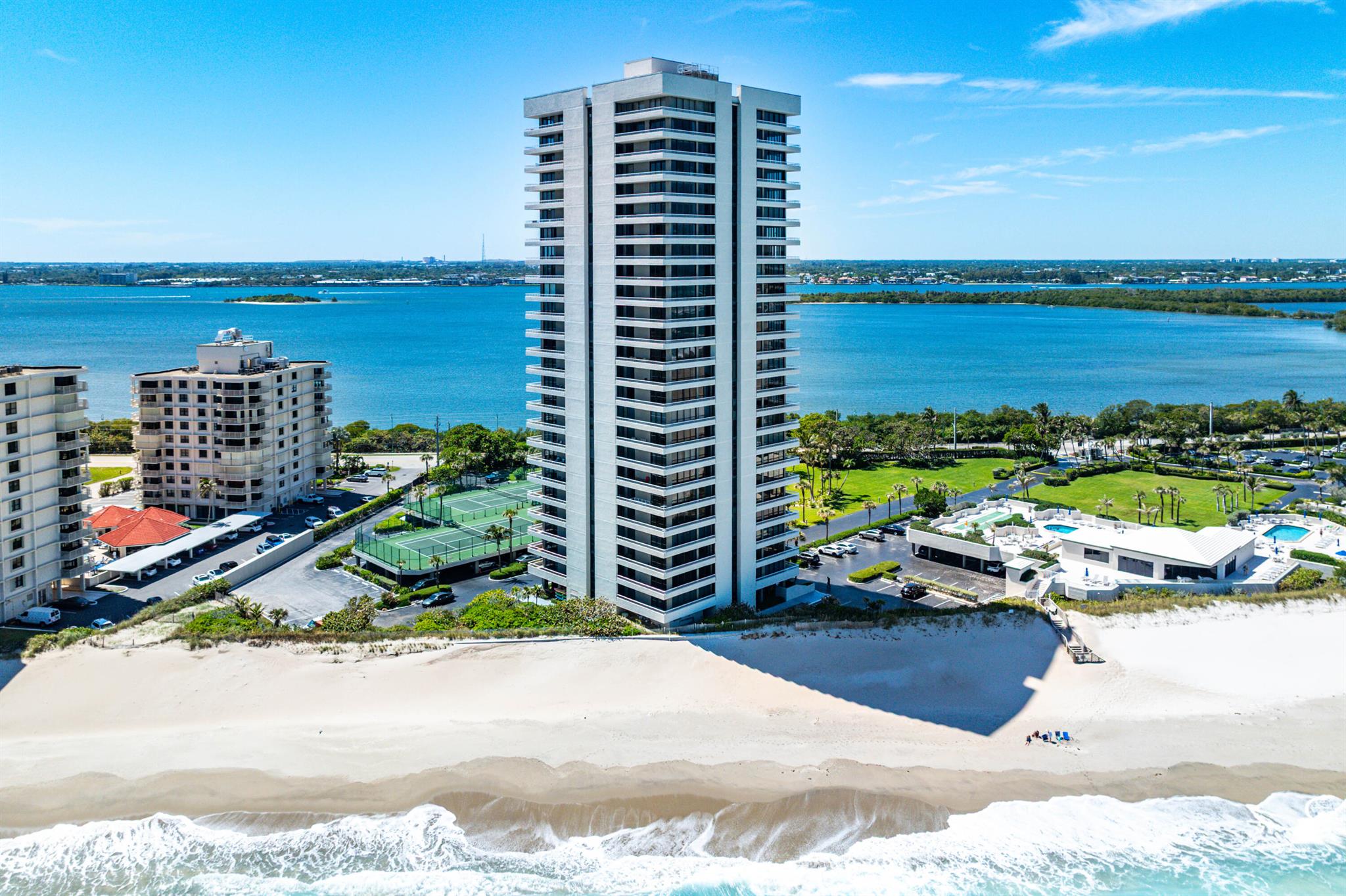 5510 N Ocean Drive 15-b Property Photo 1