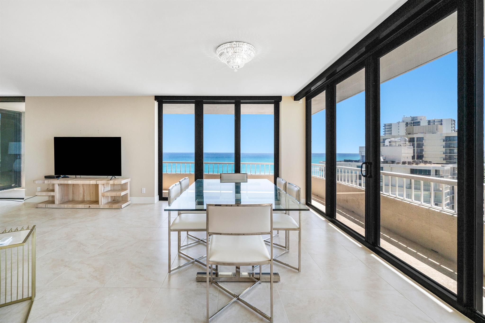 5510 N Ocean Drive 15-b Property Photo 7