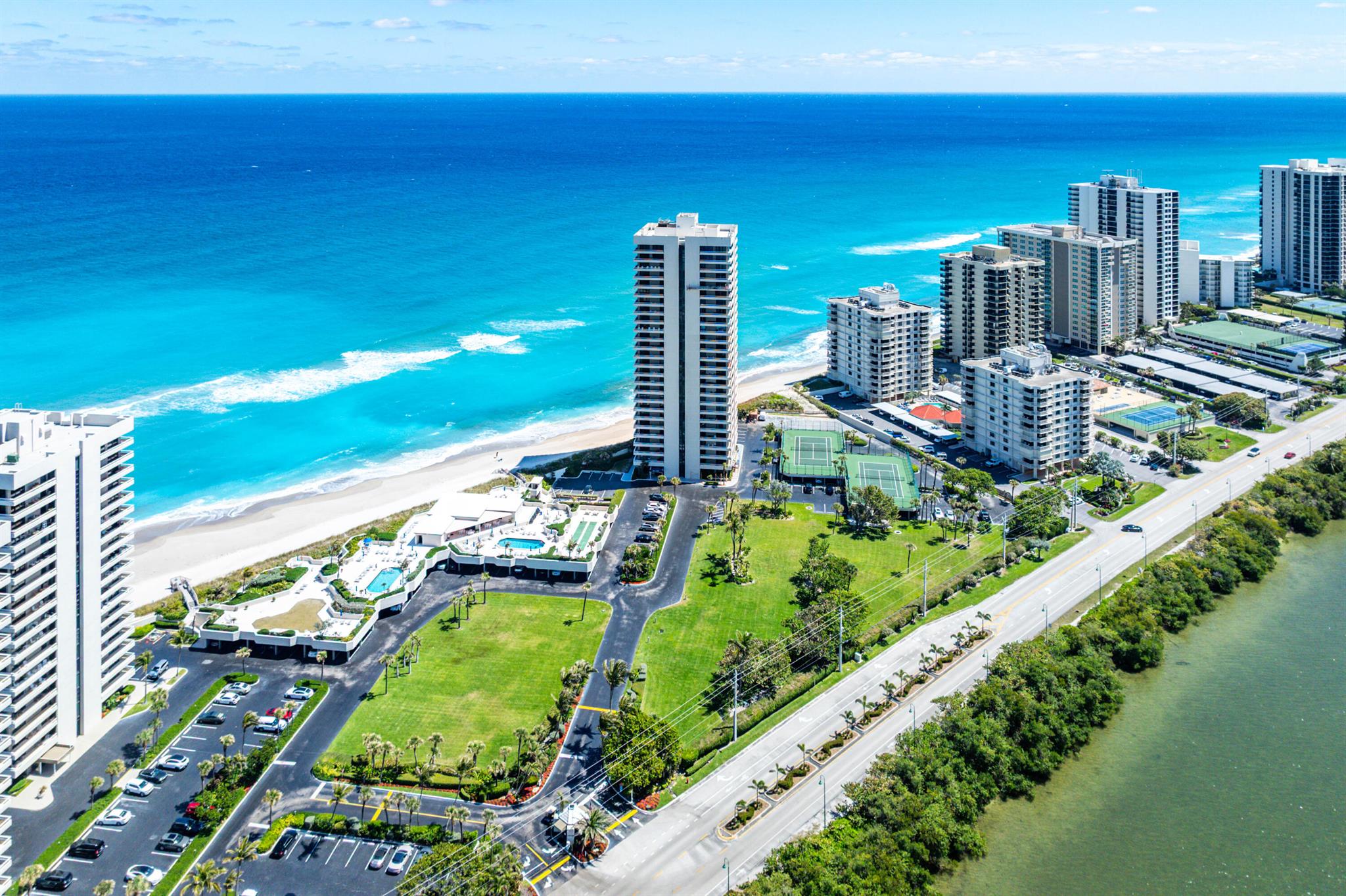 5510 N Ocean Drive 15-b Property Photo 33