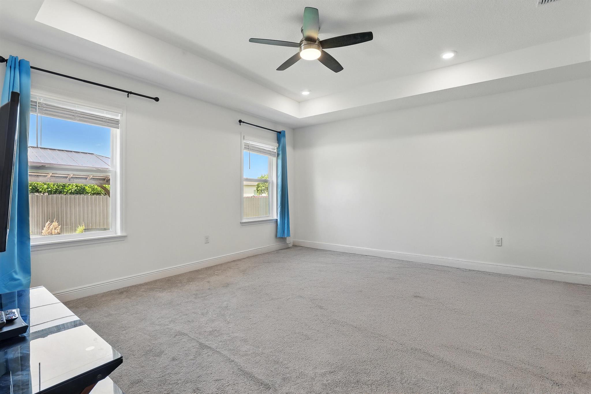 1041 Sw Dartmouth Avenue Property Photo 7