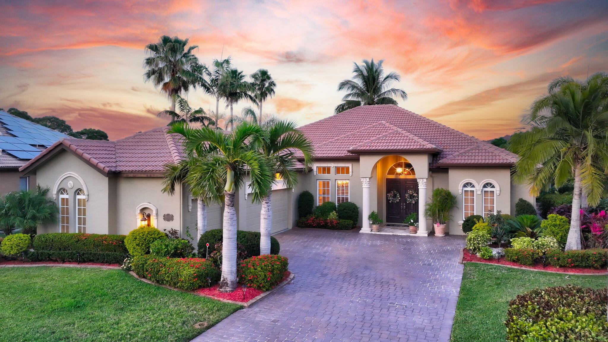 882 SW Grand Reserves Boulevard