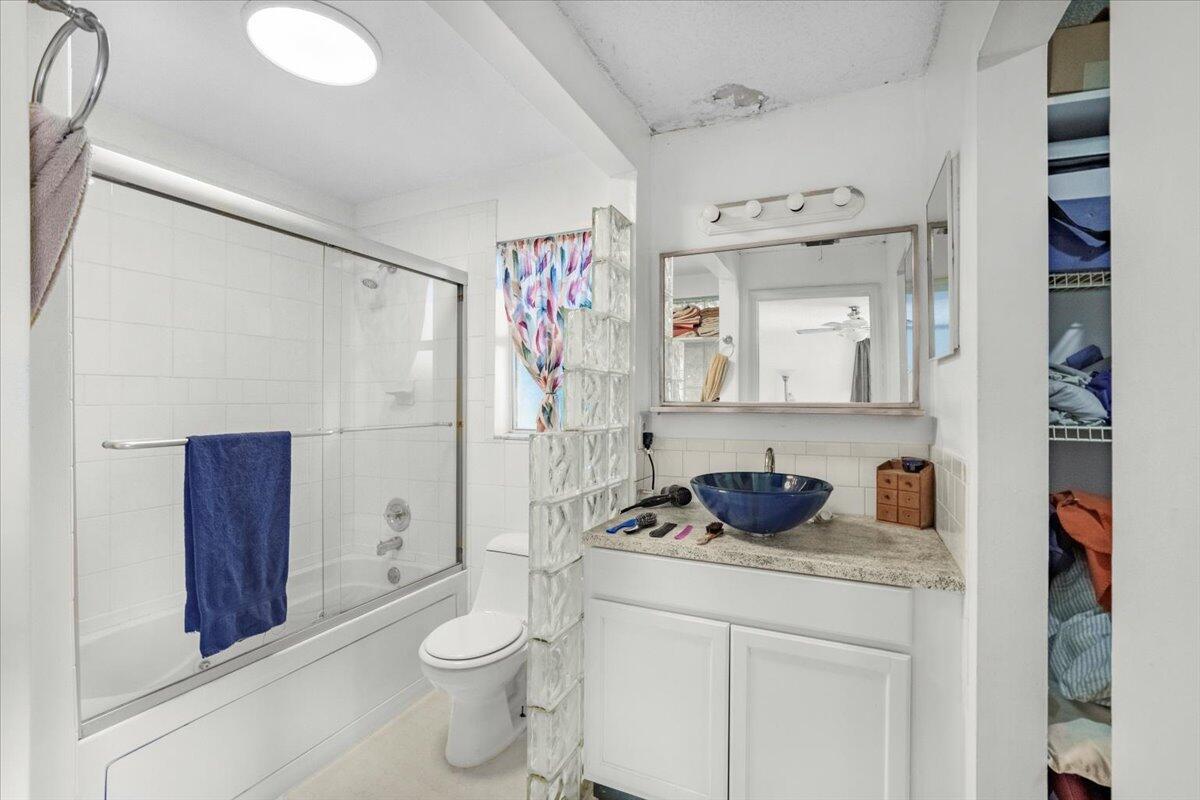 2910 Sw 11th Street Property Photo 24