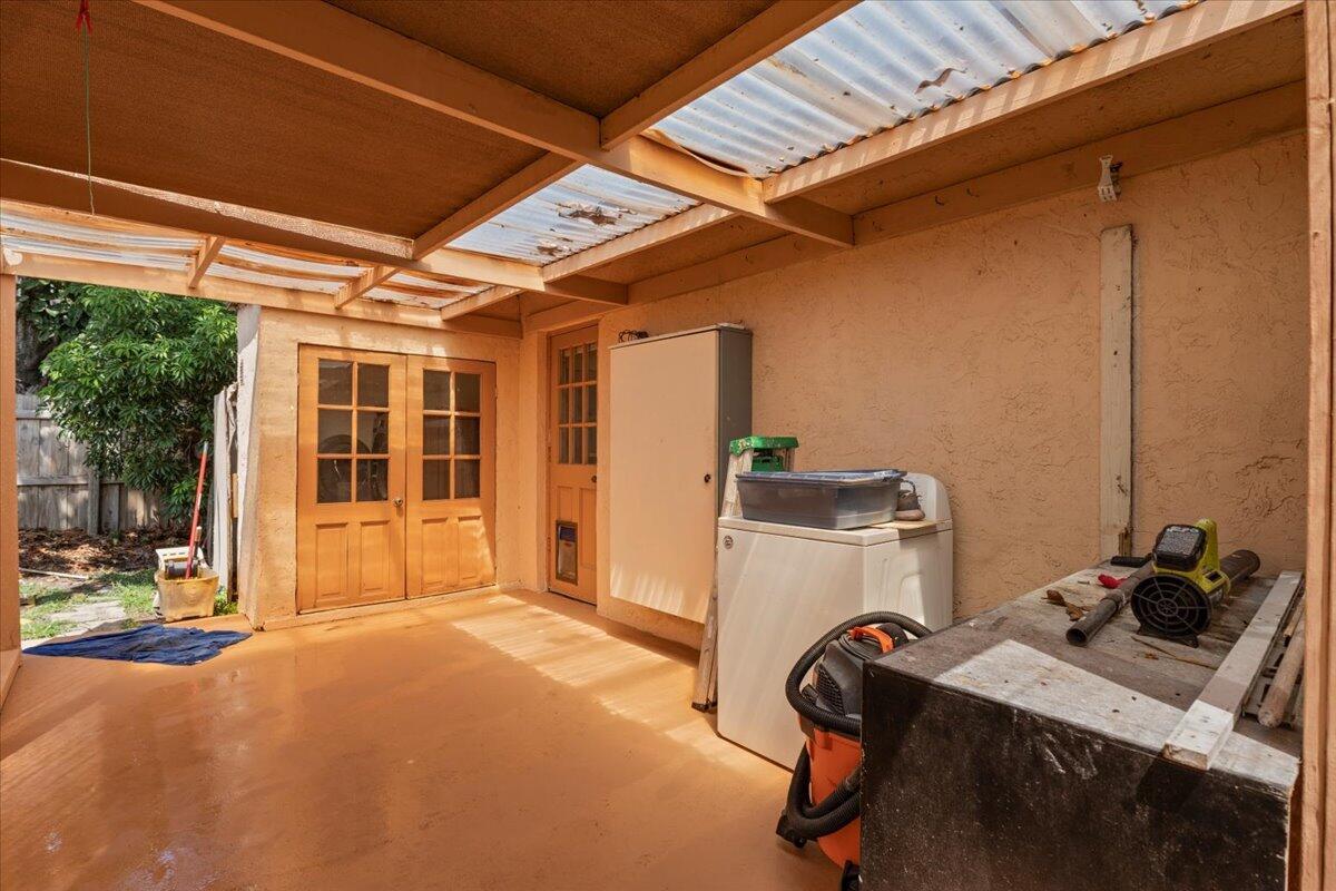 2910 Sw 11th Street Property Photo 32