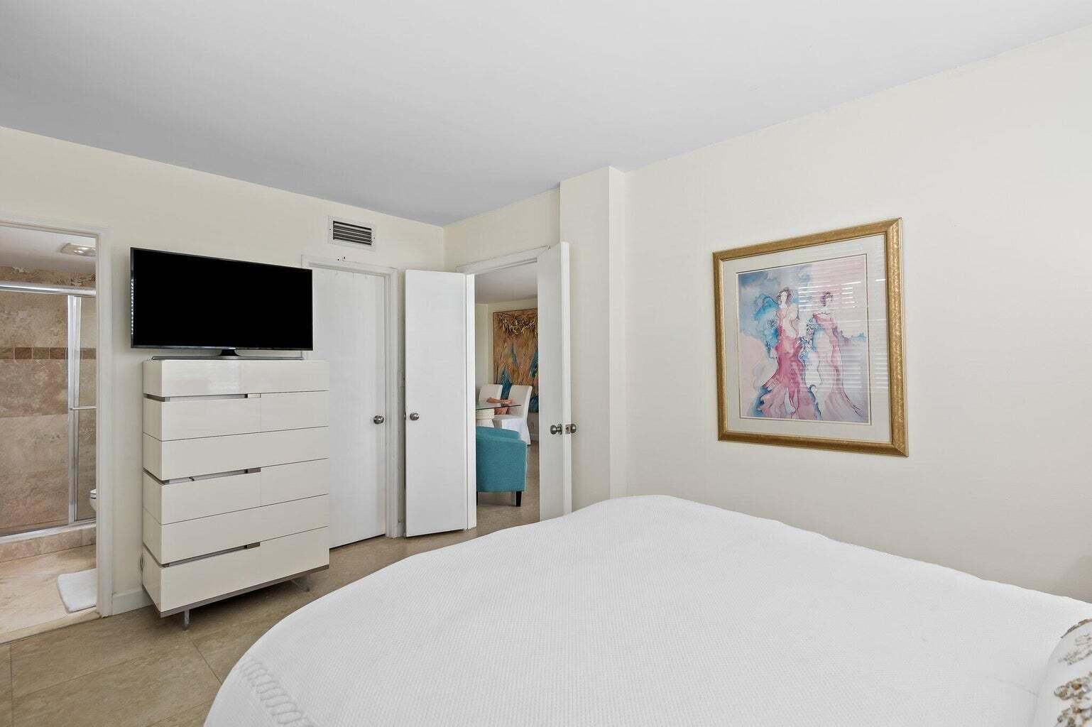 155 Isle Of Venice Drive 304 Property Photo 26