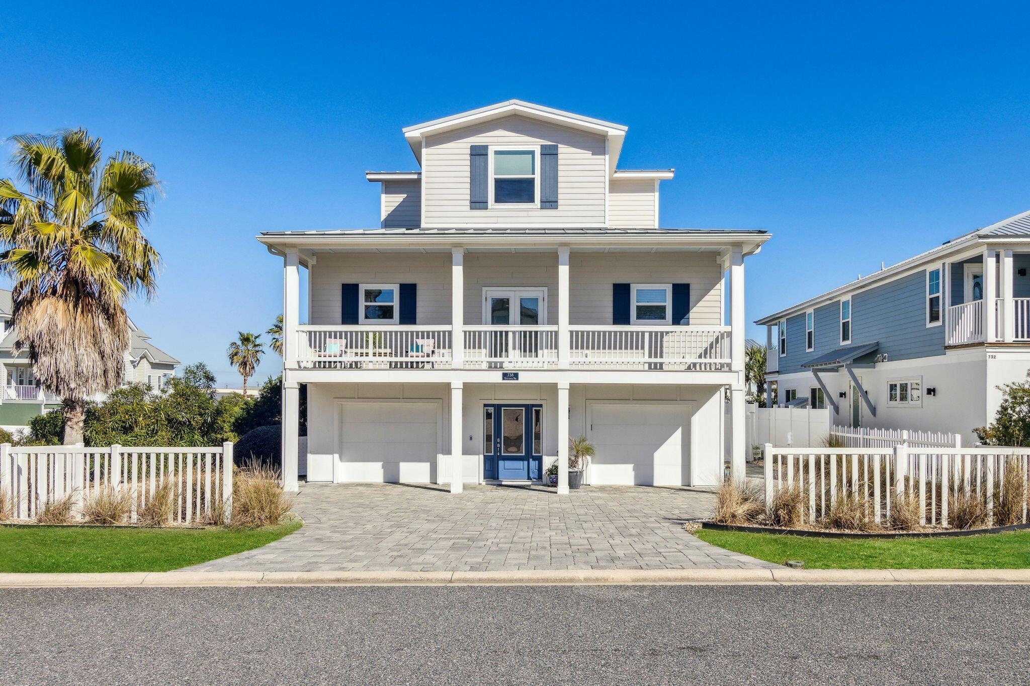 738 Kingfisher Way