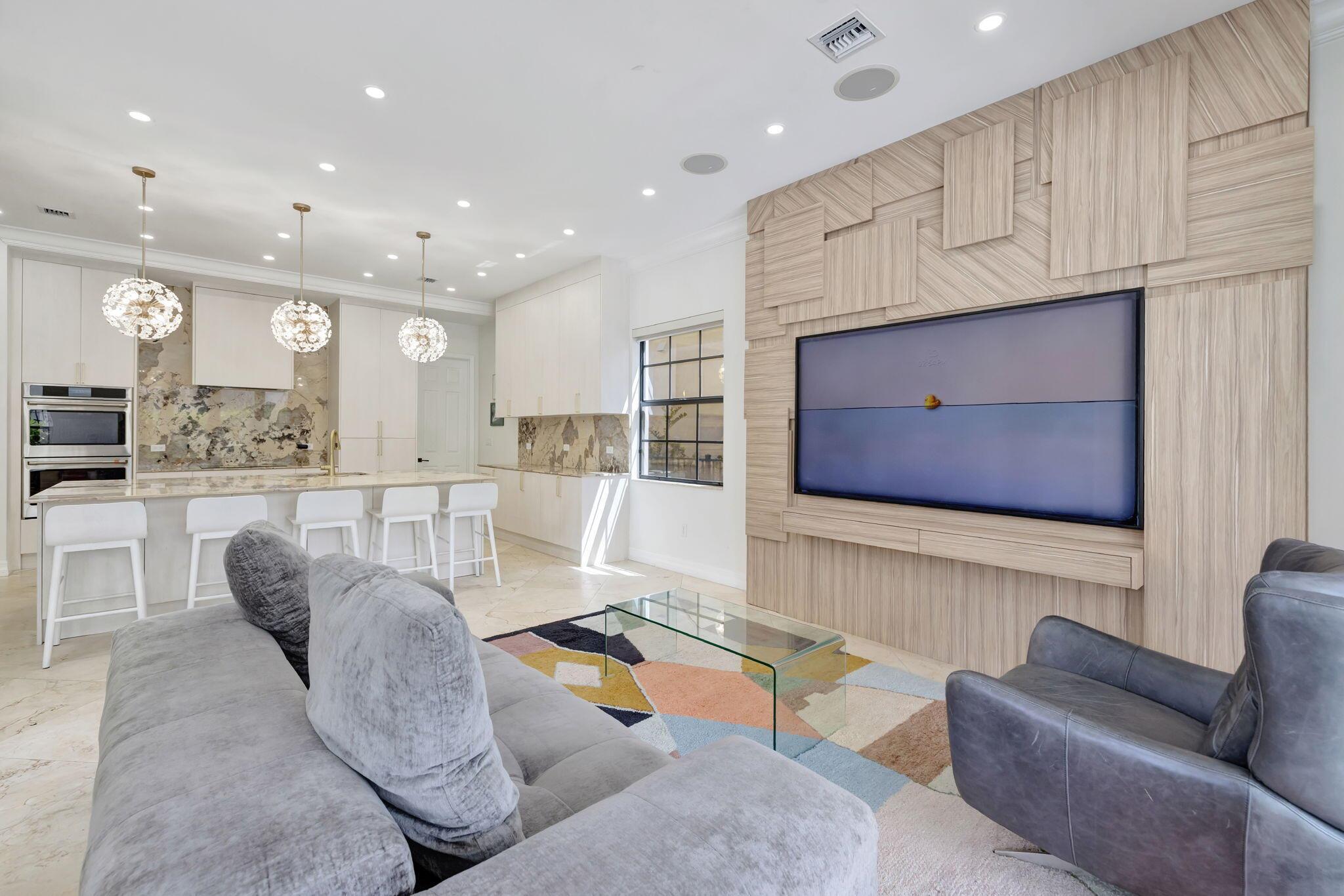 3533 Forest View Circle Property Photo 8