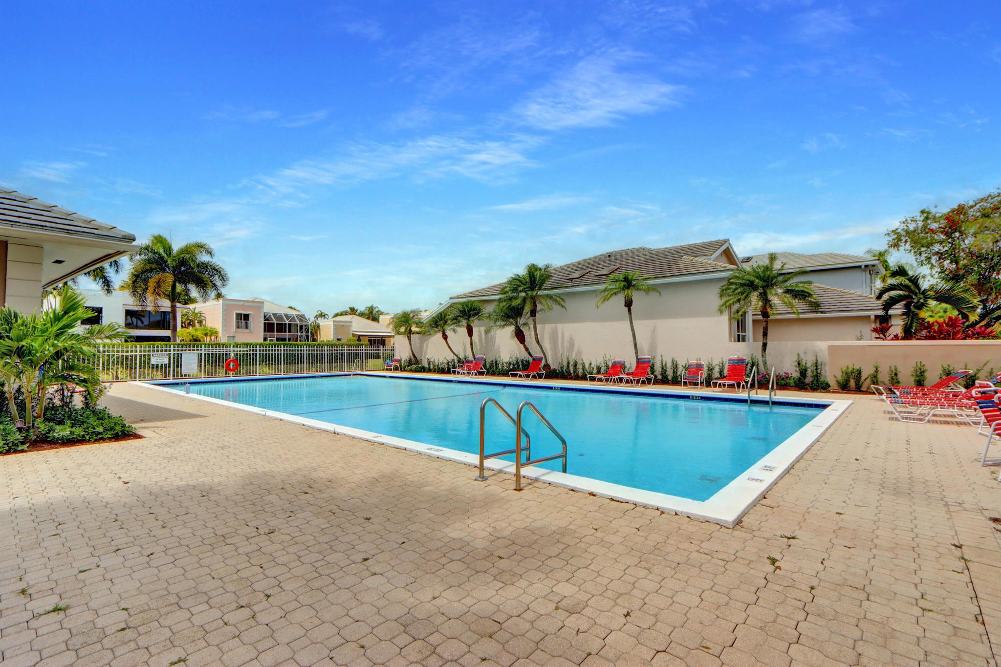 8013 Travlers Tree Drive Property Photo 4