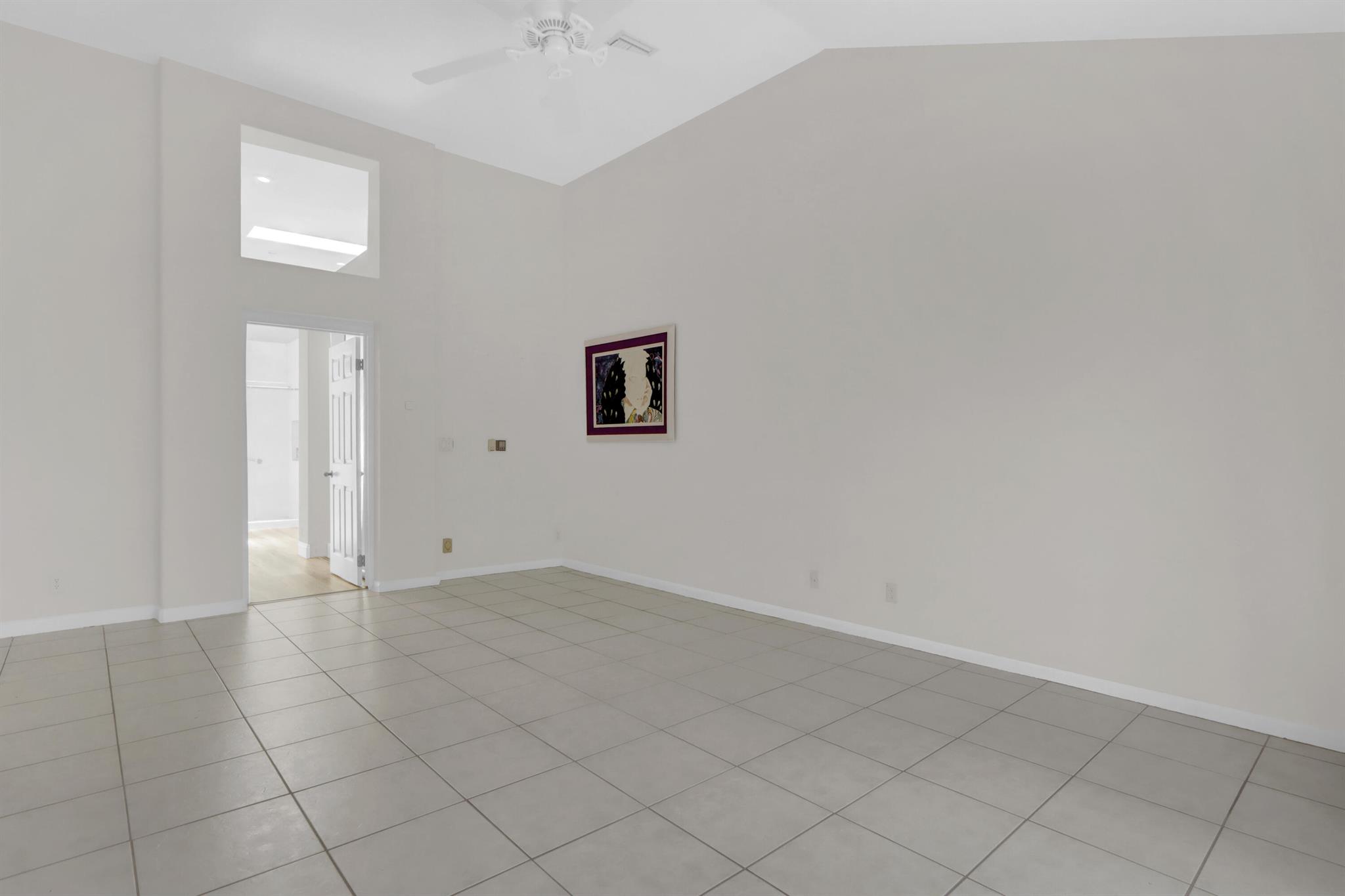 8013 Travlers Tree Drive Property Photo 14