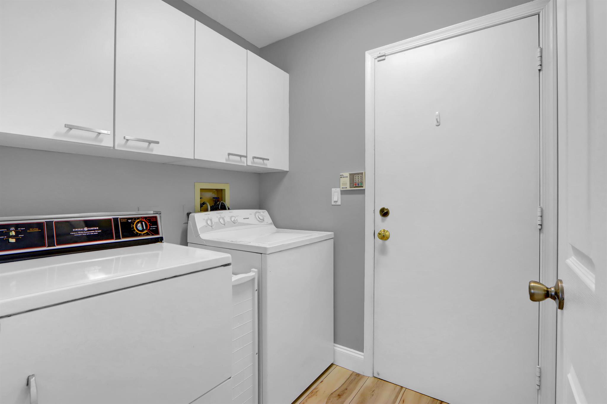 8013 Travlers Tree Drive Property Photo 25