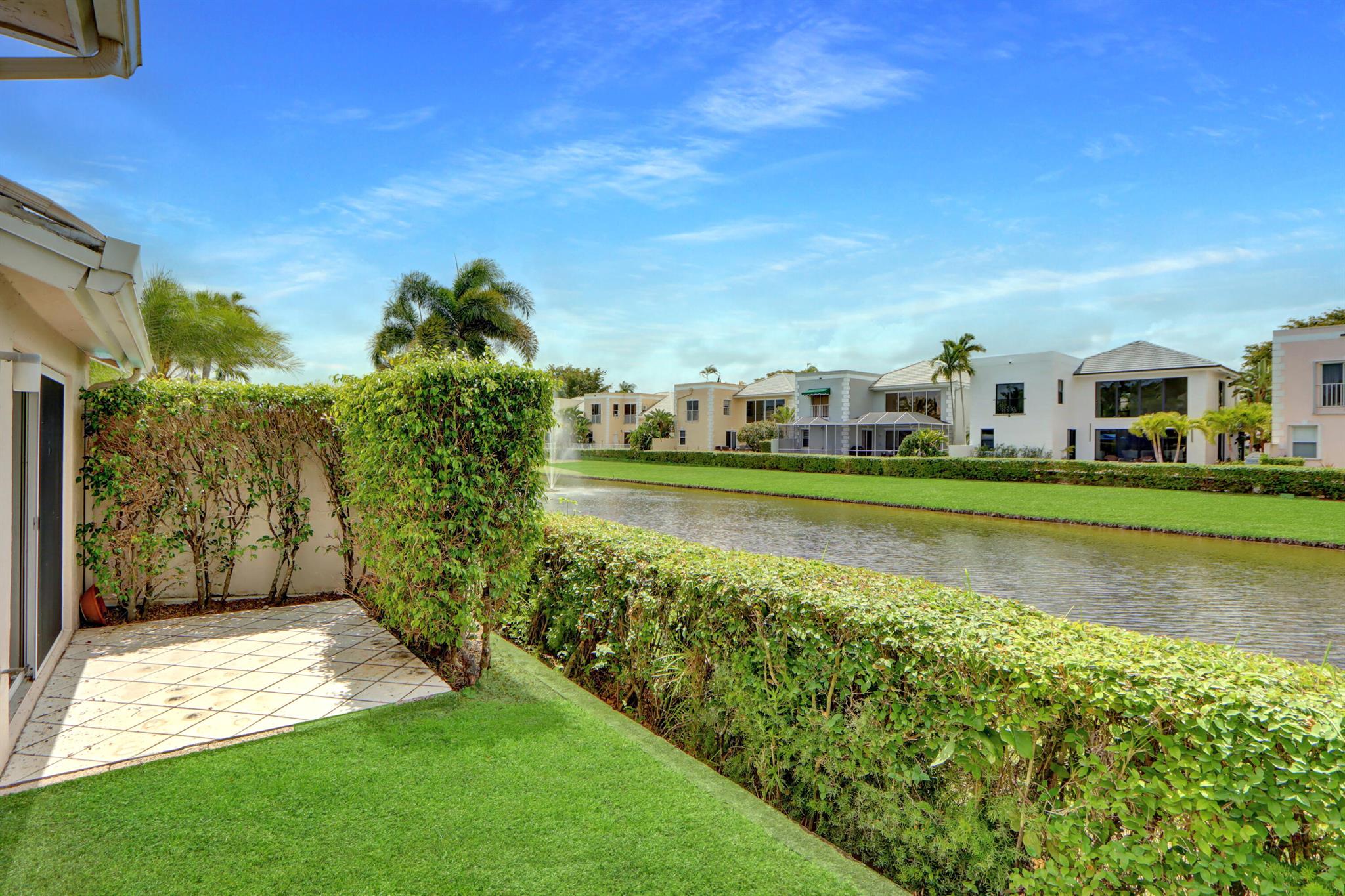 8013 Travlers Tree Drive Property Photo 29