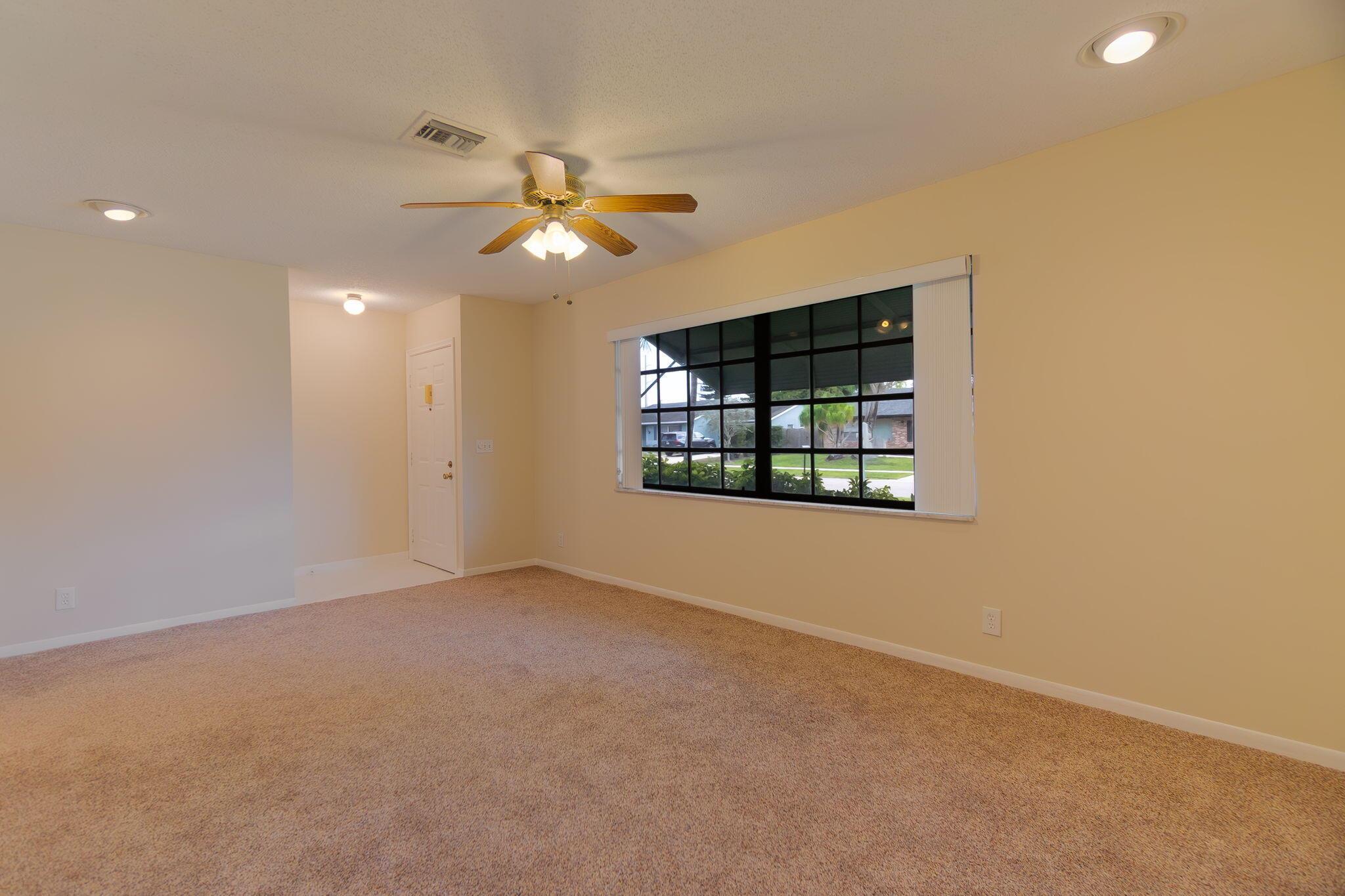 6517 Ramblewood Circle Property Photo 8