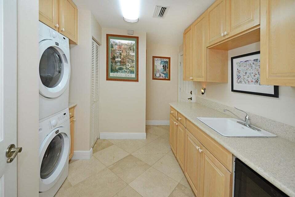 885 Ne Mulberry Drive Property Photo 19