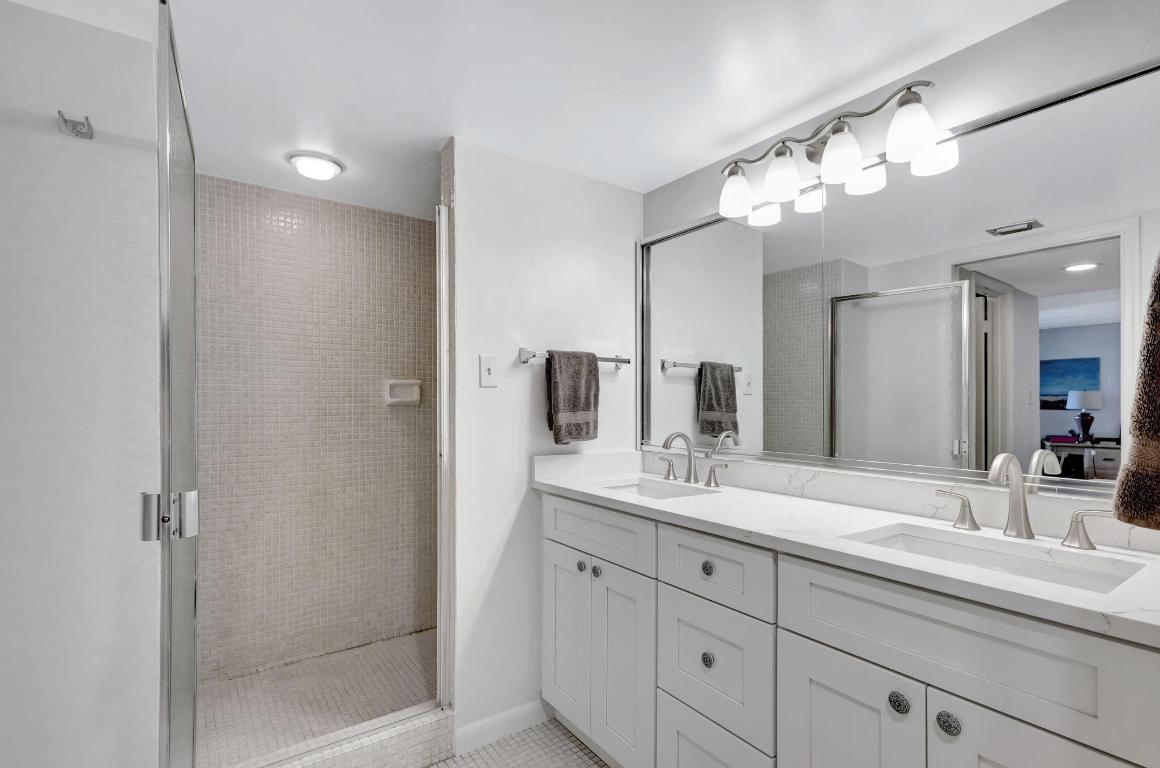 5380 N Ocean Drive 15 A Property Photo 32
