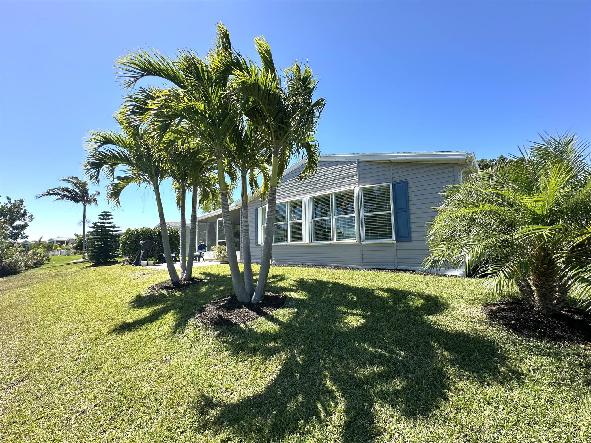 7728 Mcclintock Way Property Photo 32