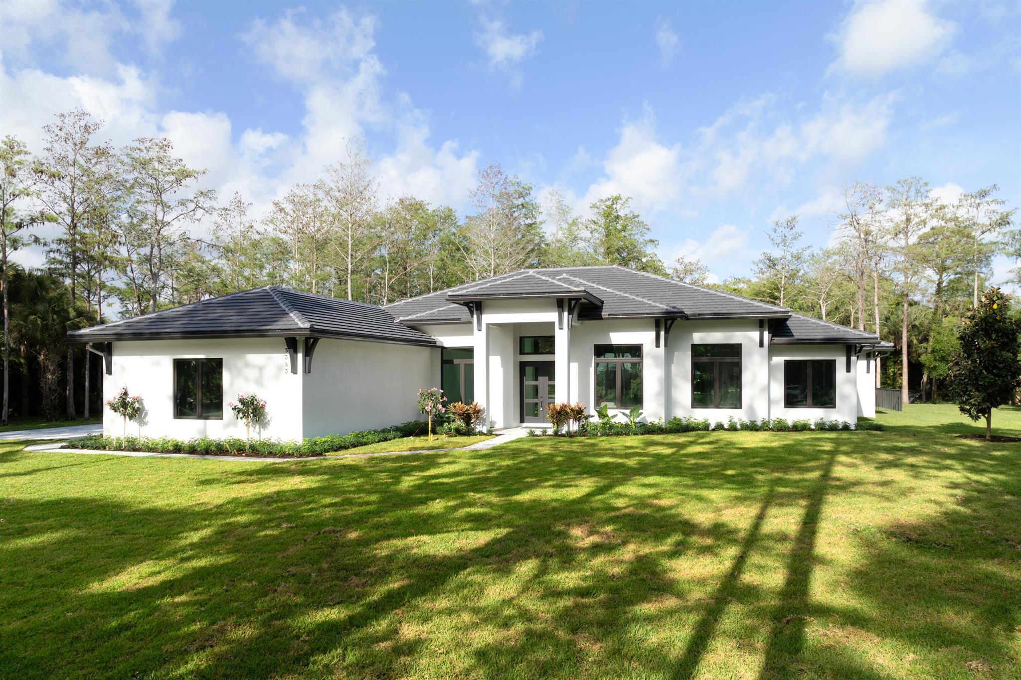 15383 83rd Way N Property Photo 1